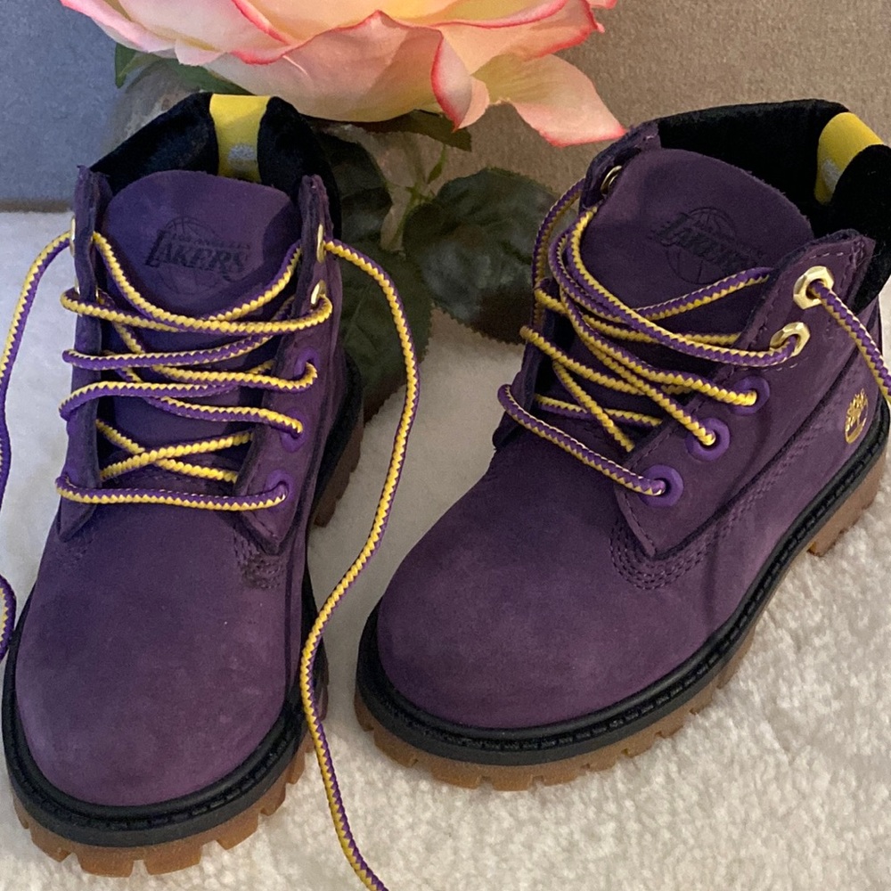 TIMBERLAND beautiful litte girl shoes size 7 NBA LAKERS Los Ángeles ,
